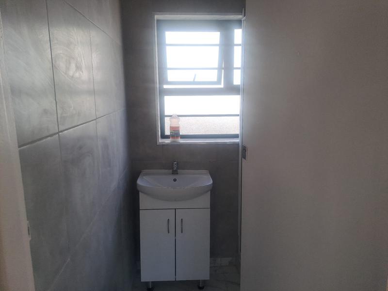 To Let 3 Bedroom Property for Rent in The Connifers Western Cape